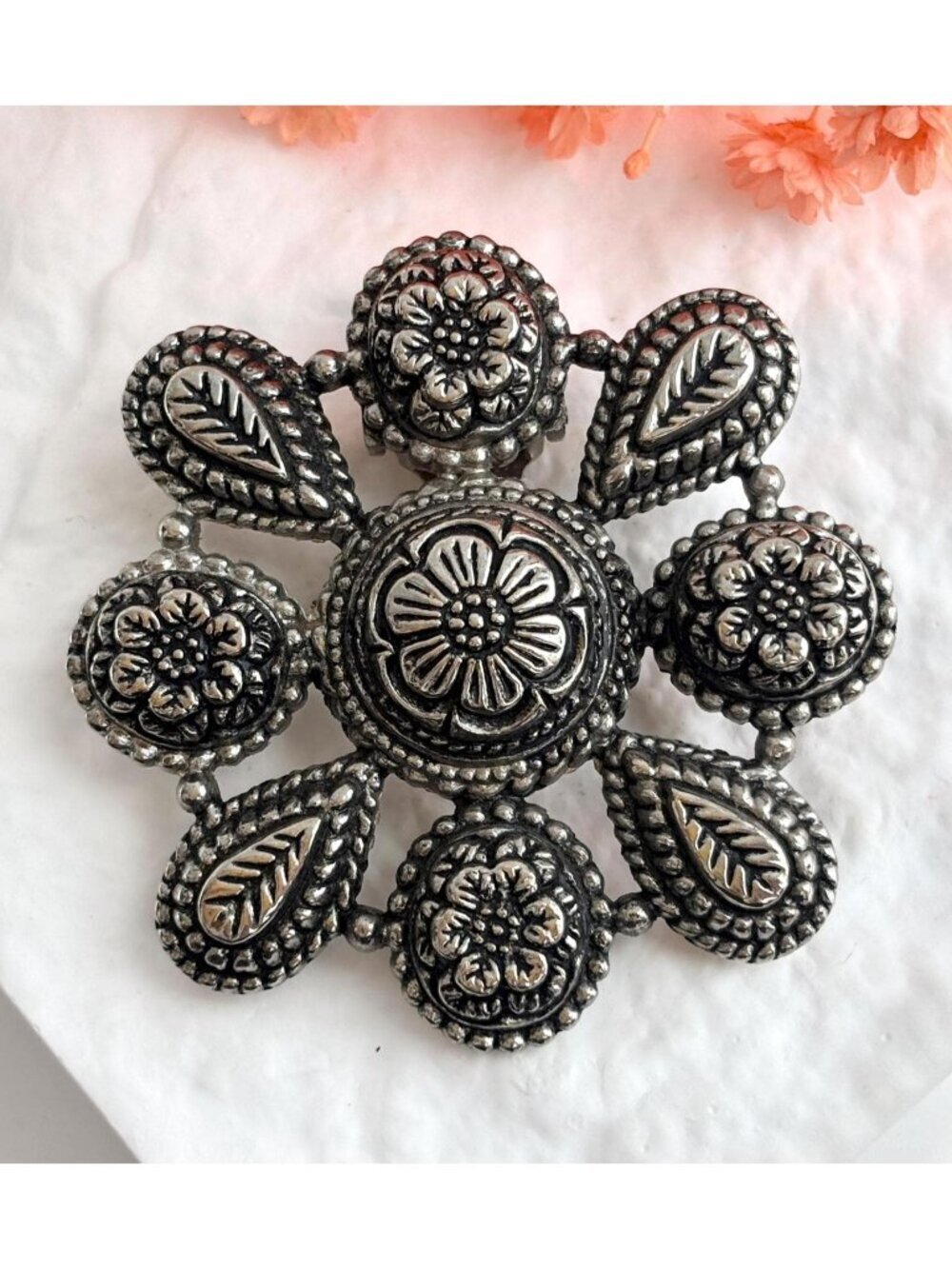 Sylvia Dahl Neiman Marcus Silver Toned Floral Beaded 90's Vintage Scarf Clip
